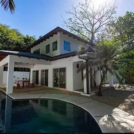 Casa Anna, Private Home, Guiones